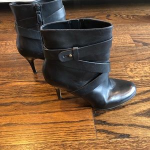 Cole Hahn women’s leather bootie